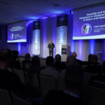 Palco del WPC 2025 al NH Milano Congress Centre durante una sessione sulle tecnologie Microsoft.